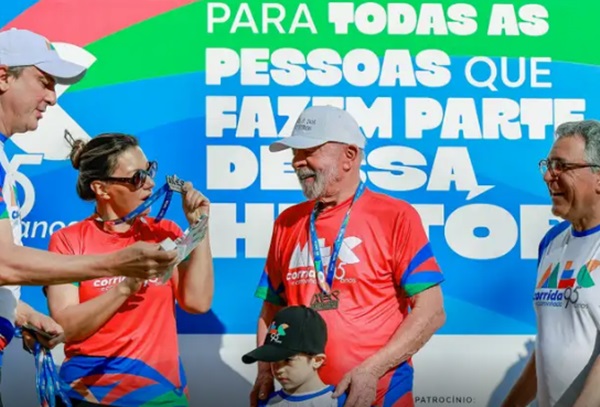 MEC celebra 95 anos com corrida e caminhada com Lula