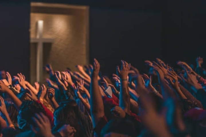 Movimento Gospel: Como Começou, Quando Surgiu e Seu Impacto no Brasil e no Mundo