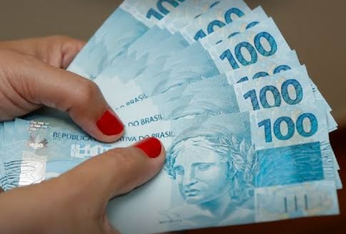 Novo salário mínimo 2026: R$ 1.621 e impacto na economia