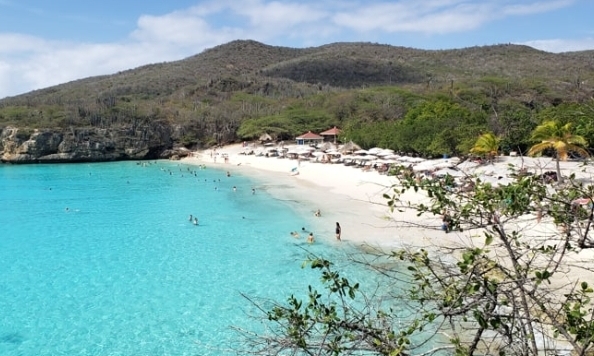 Curaçao: conheça 5 curiosidades sobre a ilha caribenha que encanta turistas do mundo inteiro